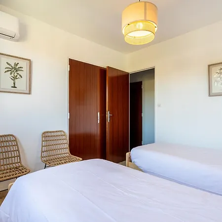 Les Voiles By Interhome